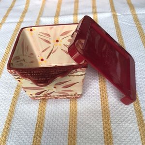 Temp-Tations Old World Ramekin Bowl with matching Lid (10 oz.) Temptations